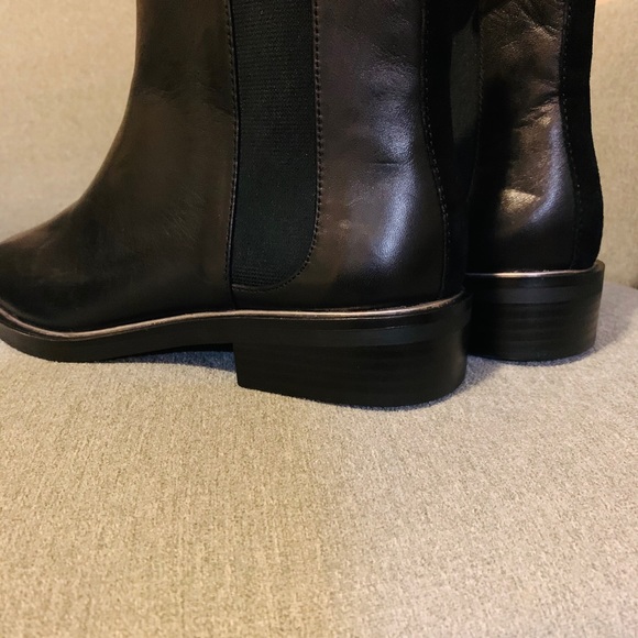 Zara Shoes - NEW! Zara Flat Leather Ankle Boots